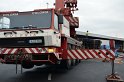 LKW umgestuerzt Niehler Hafen P153